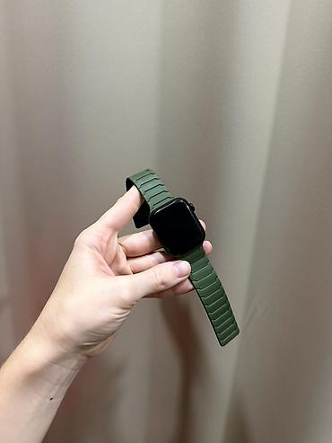 Саат үчүн боолор, билериктер: Apple Watch SE2 44 mm

Часы в пленке, запасные ремешки в подарок — 5