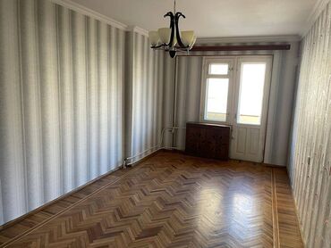 Köhnə tikili: Bakı, 4 otaqlı, Köhnə tikili, m. Əhmədli, 100 kv. m — 2