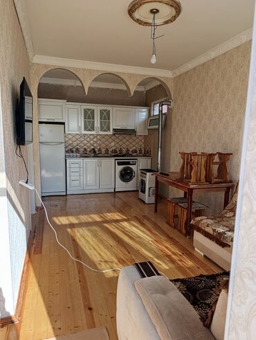 Uzunmüddətli kirayə evlər: 60 kv. m, 2 otaqlı, Telefon, Kanalizasiya, İnternet — 21