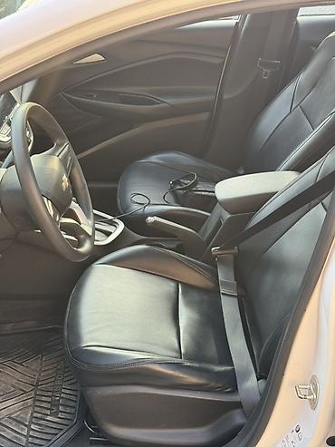 mini kooper: Chevrolet Onix: 2020 г., 1 л, Автомат, Бензин, Седан — 8