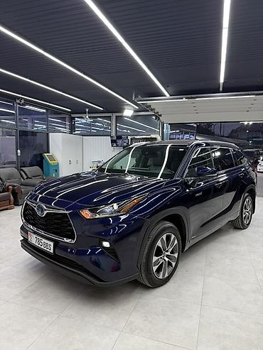 бампер цефиро: Toyota Highlander: 2021 г., 2.5 л, Автомат, Гибрид, Кроссовер — 1