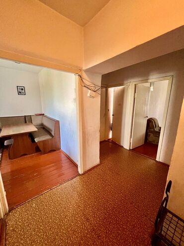 продается дом ленинский: 3 комнаты, 70 м², 105 серия, 3 этаж, Косметический ремонт