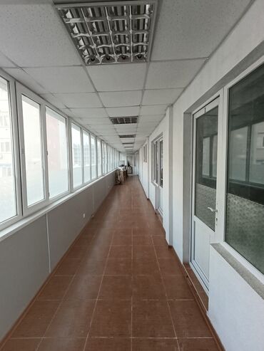 офисное помещение ош: Продаю Офис 200 м², С ремонтом, Без мебели, Многоэтажное здание, Цокольный этаж этаж