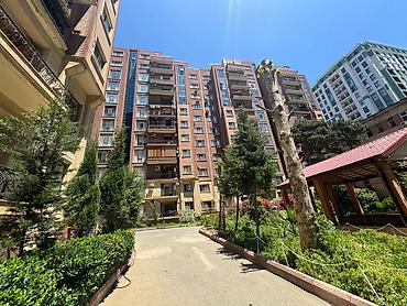 Недвижимость: 4 комнаты, Новостройка, 180 м² — 2