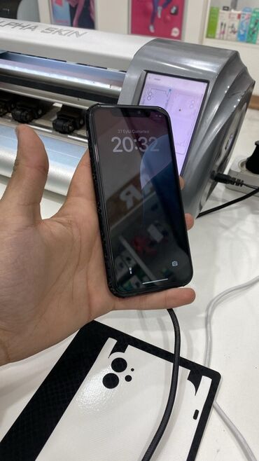 iphone 12 128 ikinci el: IPhone 11, 128 GB, Qara, Face ID