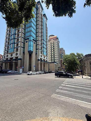 Mənzillər: 4 otaqlı, 108 kv. m — 3