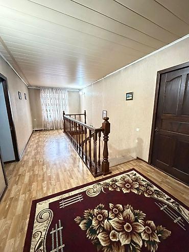 Продажа коттеджей и домов: Продаётся двухэтажный дом в районе Токольдош по улице Армейская — 8