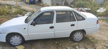 Daewoo: Daewoo Nexia: 2011 г., 1.5 л, Механика, Бензин, Седан