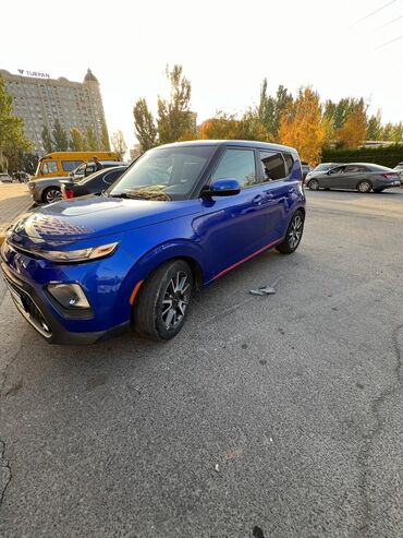 срочно продам машину дёшево: Kia Soul: 2020 г., 2 л, Автомат, Бензин, Седан