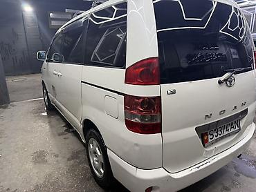noah town ace: Toyota Noah: 2004 г., Автомат, Бензин, Минивэн — 3