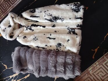 шубу из искусственного меха: 2шт биригип 1800 1) Белая шуба с черными пятнами: - Материал: мягкий