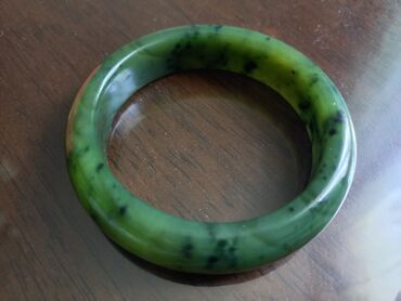 Браслеты: Браслет нефритовый белый,. темно-зеленый — 15