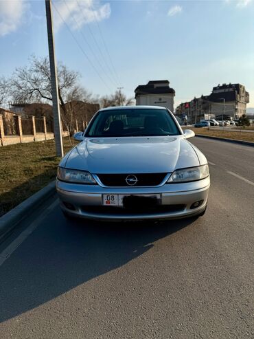 Opel: Opel Vectra: 2001 г., 1.8 л, Автомат, Бензин, Седан