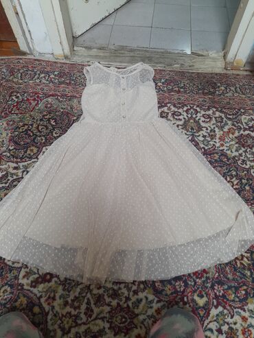 Haljine: Lot ženske odeće – 3 komada 100 1) Belo tačkasto haljina - Kroj — 2