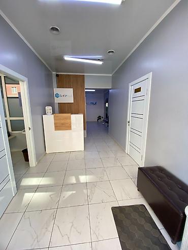 Аренда офисов: Аренда офисов, 186 м², В жилом комплексе, 1 линия, С отдельным входом, С отдельным сан узлом — 2