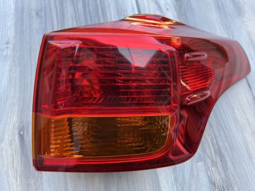 Стоп-сигналы: Задний правый стоп-сигнал Toyota 2015 г., Б/у, Оригинал, США at lalafo.kg — 3 Стоп-сигналы: Задний правый стоп-сигнал Toyota 2015 г., Б/у, Оригинал, США — 3