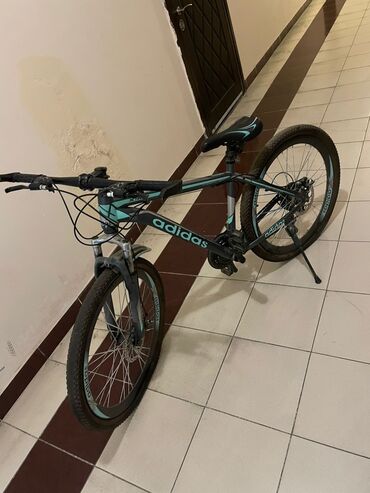 купить спортивный велосипед недорого: Б/у Городской велосипед Adidas, 26", Самовывоз, Бесплатная доставка, Платная доставка