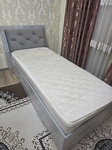 study table: Односпальная кровать с мягким изголовьем и выдвижными ящиками, Б/У - — 2