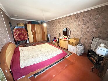 Həyət evləri və villaların satışı: Zığ qəs. 3 otaqlı, 10 kv. m, Orta təmir — 9