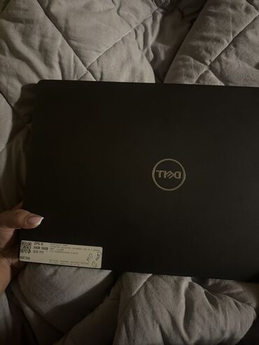 VAZ (LADA): Dell 15 ", Intel Core i5, 512 GB