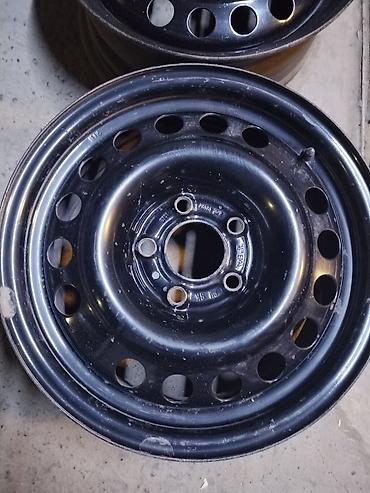 maşın şinləri: Məhsul: 4 ədəd polad disk komplekti Xüsusiyyətlər: - Ölçü: 15" - Bolt — 1