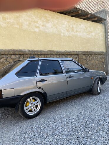 ВАЗ (ЛАДА): ВАЗ (ЛАДА) 2109: 2003 г., 1.6 л, Механика, Бензин, Хэтчбэк — 2