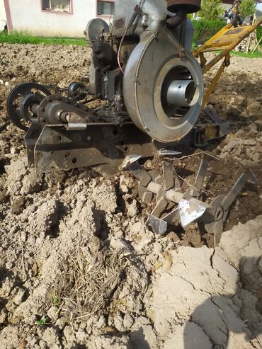 Дизельные мотоблоки: Продаю мотоблок Урал в рабочем хорошим состояние все есть в комплекте — 2