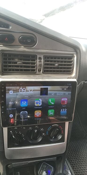 халадилник бутка: Колдонулган, 1-DIN, Android Auto