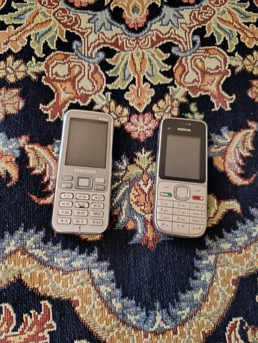 nokia 5800: Nokia 2.4, цвет - Белый, Кнопочный