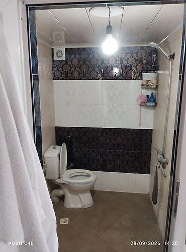 Həyət evləri və villaların satışı: 6 otaqlı, 6 kv. m, Orta təmir — 15