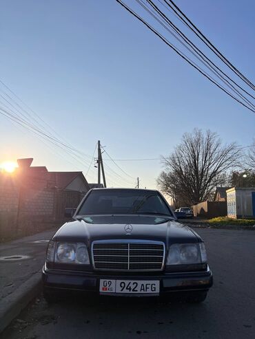 Mercedes-Benz: Mercedes-Benz E-Class: 1994 г., 2 л, Механика, Бензин, Седан