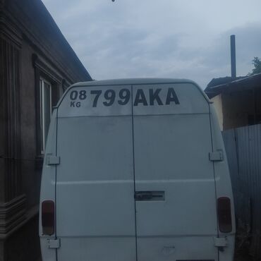 форт трансит грузовой: Жеңил жүк ташуучу унаа, Mercedes-Benz, Колдонулган