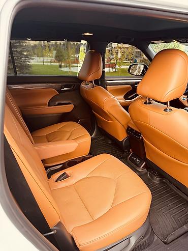 platinum: Toyota Highlander: 2022 г., 2.5 л, Автомат, Гибрид, Внедорожник — 8