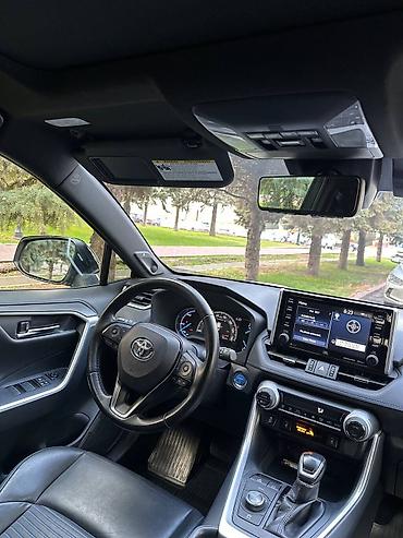 Toyota: Toyota RAV4: 2019 г., 2.5 л, Вариатор, Гибрид — 10