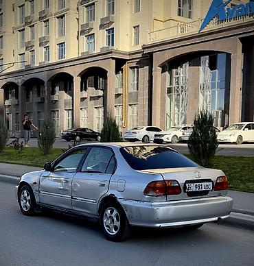 Honda Civic: 1998 г., 1.6 л, Автомат, Бензин, Седан — 5