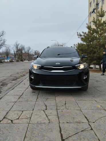 Kia: Kia Stonic: 2018 г., 1.6 л, Робот, Дизель, Кроссовер