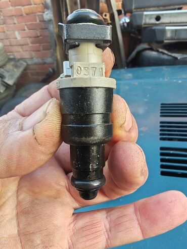 Auto delovi: Dizna ubrizgavanja goriva Lada 21214i Niva, Lada 112 br.3. Polovno — 14