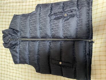 Другая мужская одежда: DIOR 
размер-L,XL