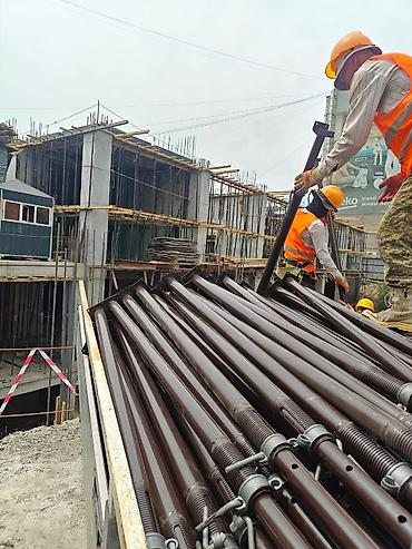 Строительные леса, стойки: Стойки телескопические 
дрек 
подпорка 
домкрат 
монолит — 9