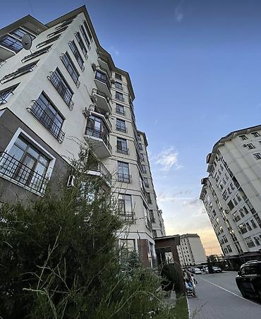 Сдаётся 2-комнатная студия в ЖК Бристоль в районе Асанбай. Квартира