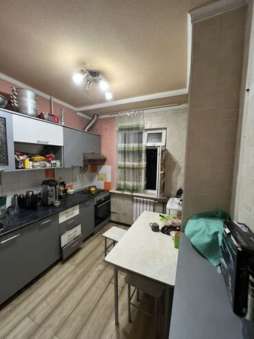 Продажа квартир: 3 комнаты, 70 м², 4 этаж — 11