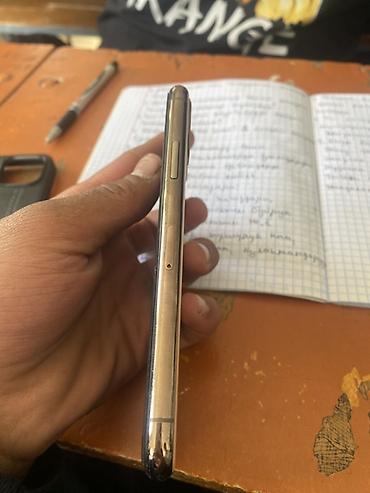 тайотв краун: IPhone 11 Pro золотой
Идеально 
Помят 64 
АКБ 74 
Все оригинал — 5
