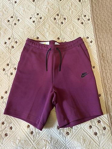 Шорты: Шорты Nike Tech Fleece. 1. Бордовые S, новая с этикеткой, заказывал — 2