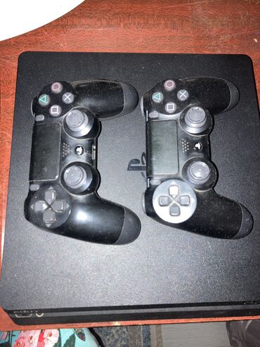 PS4 (Sony PlayStation 4): Пс4 нету игр 512гб