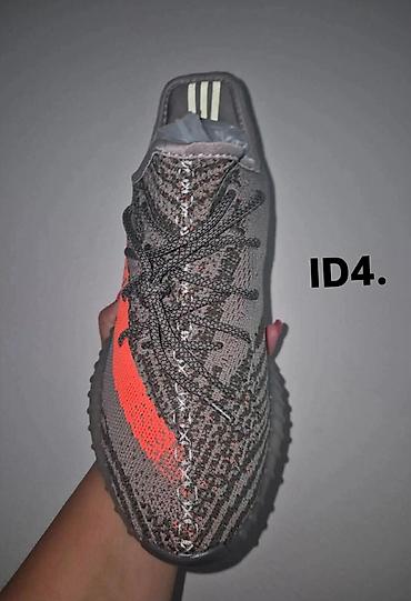 ccc.rs obuca: Yezzy lepo odradjene
Urezan boost u djonu
36-48
4500 din ❤️‍🔥
SS🖤⭐⭐ — 4