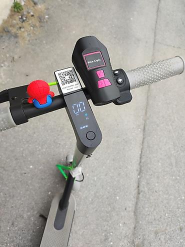 самокат: Elektrik skuter – ağ/gri rəngli, city-commute üçün ideal — 1