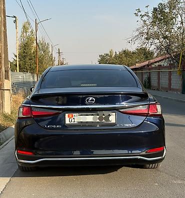лексуз ис: Lexus ES: 2019 г., 2.5 л, Вариатор, Гибрид, Седан — 5