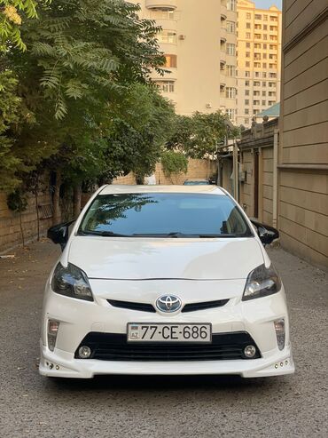 Toyota: 2011 ci il 1.8 mator 278 min mil . ideal masindi . endirim olacaq real