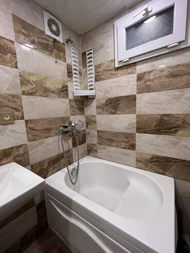 Uzunmüddətli kirayə mənzillər: Nizami metrosuna yaxın 6 mertebeli binanın 4-cu mərtəbəsində yerləşən -da lalafo.az — 5 Uzunmüddətli kirayə mənzillər: Nizami metrosuna yaxın 6 mertebeli binanın 4-cu mərtəbəsində yerləşən — 5