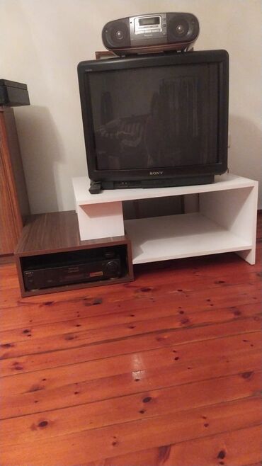 подставка: TV altlığı